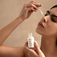 Cargar imagen en el visor de la galería, Serum hidratante para pieles jóvenes